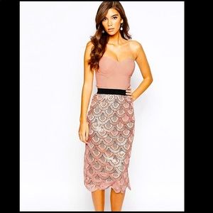 NWT RARE London 2 In 1 Blush Pink Sequin Midi Dress with Scalloped Hem